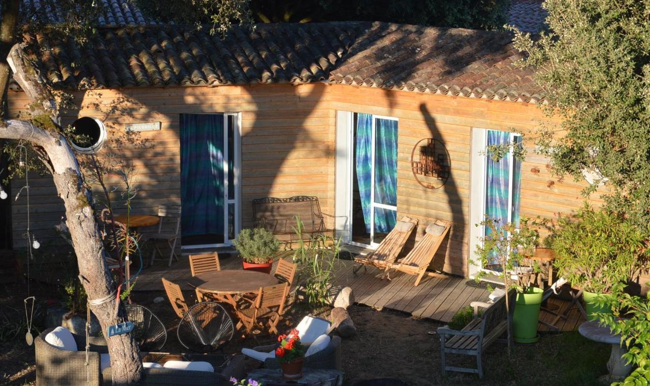 サント・マリー・ド・レ Les Chenes Bleus Bed & Breakfast エクステリア 写真
